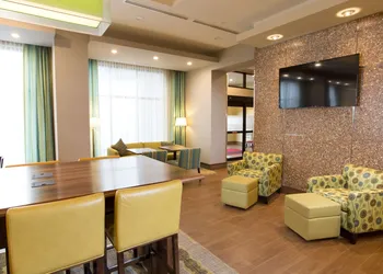 Hampton Inn by Hilton Lloydminster hotel thumbnail 4