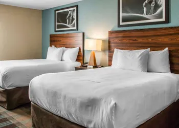 MainStay Suites Cotulla hotel thumbnail 6