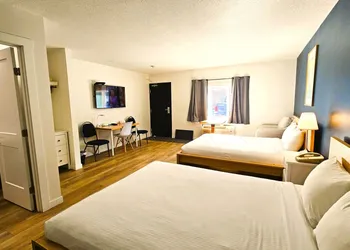 Cloud 9 Inn hotel thumbnail 4