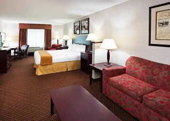 Holiday Inn Express & Suites Carrollton by IHG hotel thumbnail 4