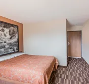 Super 8 by Wyndham Madison hotel detail image 4