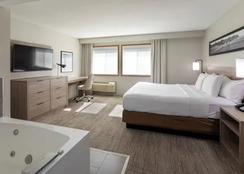 GrandStay Hotel & Suites hotel thumbnail 6