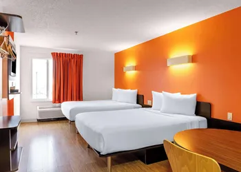Motel 6 Swift Current, SK hotel thumbnail 6