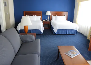 Doral Suites hotel thumbnail 4