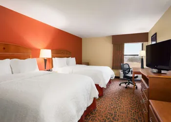 Hampton Inn Wichita-East hotel thumbnail 6