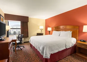 Hampton Inn Wichita-East hotel thumbnail 8