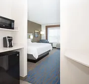 Holiday Inn Express & Suites Great Bend by IHG hotel detail image 7