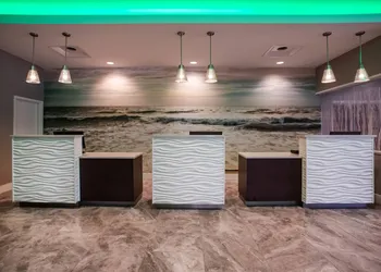 La Quinta Inn & Suites by Wyndham Virginia Beach hotel thumbnail 3