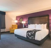 La Quinta Inn & Suites by Wyndham Virginia Beach hotel detail image 7