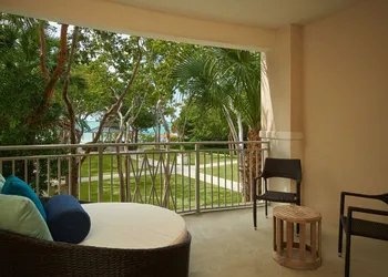 Playa Largo Resort & Spa, Autograph Collection hotel thumbnail 7