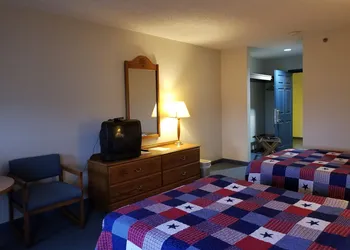 CountrySide Inn hotel thumbnail 6
