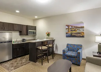 Stay-Over Suites hotel thumbnail 7