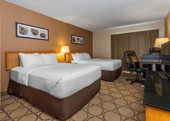 Comfort Inn Sept-Iles hotel thumbnail 7