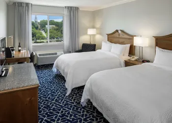 The Newport Harbor Hotel & Marina hotel thumbnail 5
