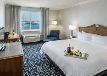 The Newport Harbor Hotel & Marina hotel thumbnail 7