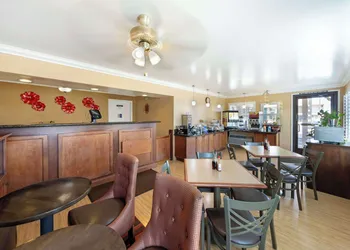 Best Western Hanford Inn hotel thumbnail 2