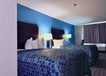 American Inn Cedar Rapids South hotel thumbnail 5