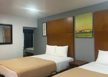 Oceanside Inn & Suites hotel thumbnail 8