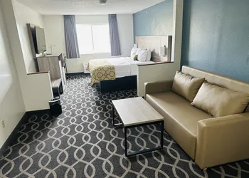 Baymont by Wyndham Piqua hotel thumbnail 6