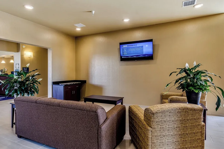 Cobblestone Inn & Suites - Waverly hotel detail image 2