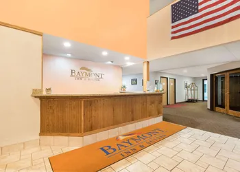 Baymont by Wyndham Hot Springs hotel thumbnail 2