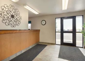 Travelodge by Wyndham Marysville hotel thumbnail 2