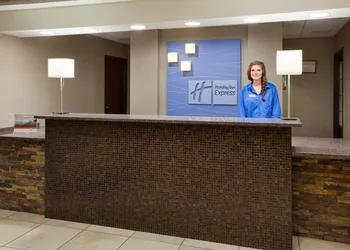 Holiday Inn Express & Suites Aberdeen by IHG hotel thumbnail 2