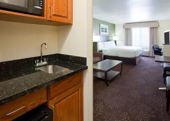 Holiday Inn Express & Suites Aberdeen by IHG hotel thumbnail 8