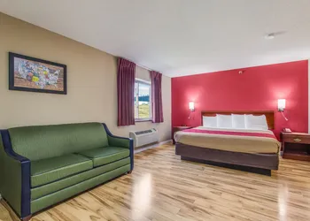 Econo Lodge Shelbyville hotel thumbnail 6