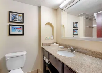 Comfort Inn & Suites Tavares North hotel thumbnail 8
