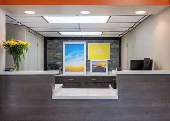 Days Inn by Wyndham Clemson hotel thumbnail 2
