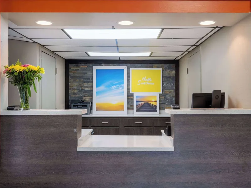 Days Inn by Wyndham Clemson hotel detail image 2