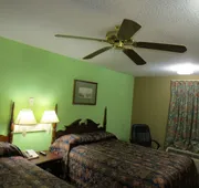 First Western Inn Caseyville hotel detail image 7