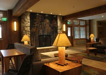 Canyon Lodge & Cabins - Inside the Park hotel thumbnail 4