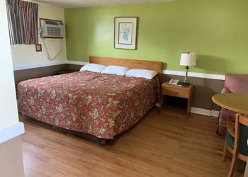 Royal Inn Motel hotel thumbnail 6