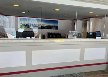 Ramada by Wyndham Juneau hotel thumbnail 7