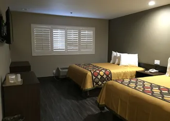 Super 8 by Wyndham National City Chula Vista hotel thumbnail 3