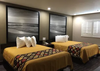 Super 8 by Wyndham National City Chula Vista hotel thumbnail 8