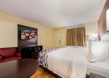 Red Roof Inn Marion, IN hotel thumbnail 6