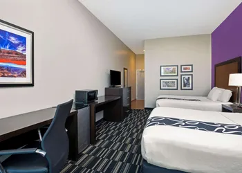 La Quinta Inn & Suites by Wyndham Cedar City hotel thumbnail 6