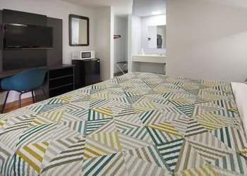 Motel 6 Red Oak, TX - Dallas hotel thumbnail 8