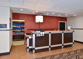 Hampton Inn & Suites California University-Pittsburgh hotel thumbnail 2
