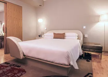 Sports Illustrated Resorts Chicago hotel thumbnail 4