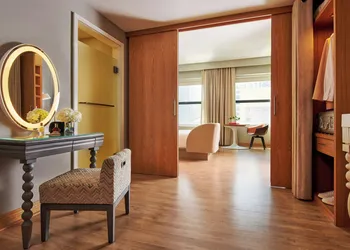 Sports Illustrated Resorts Chicago hotel thumbnail 6