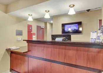 Cobblestone Hotel & Suites - Waynesboro hotel thumbnail 5