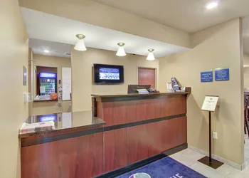 Cobblestone Hotel & Suites - Waynesboro hotel thumbnail 6