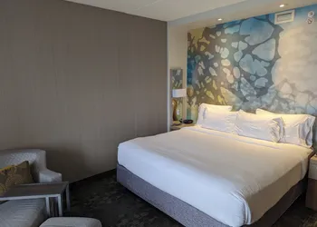 Courtyard by Marriott Holland Downtown hotel thumbnail 5