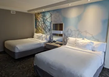 Courtyard by Marriott Holland Downtown hotel thumbnail 8