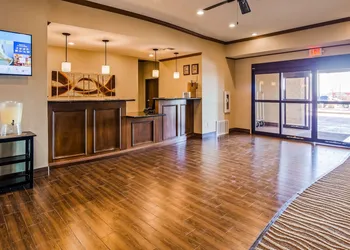 Best Western Plus Seminole Hotel & Suites hotel thumbnail 2