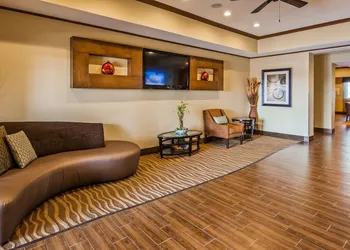 Best Western Plus Seminole Hotel & Suites hotel thumbnail 3